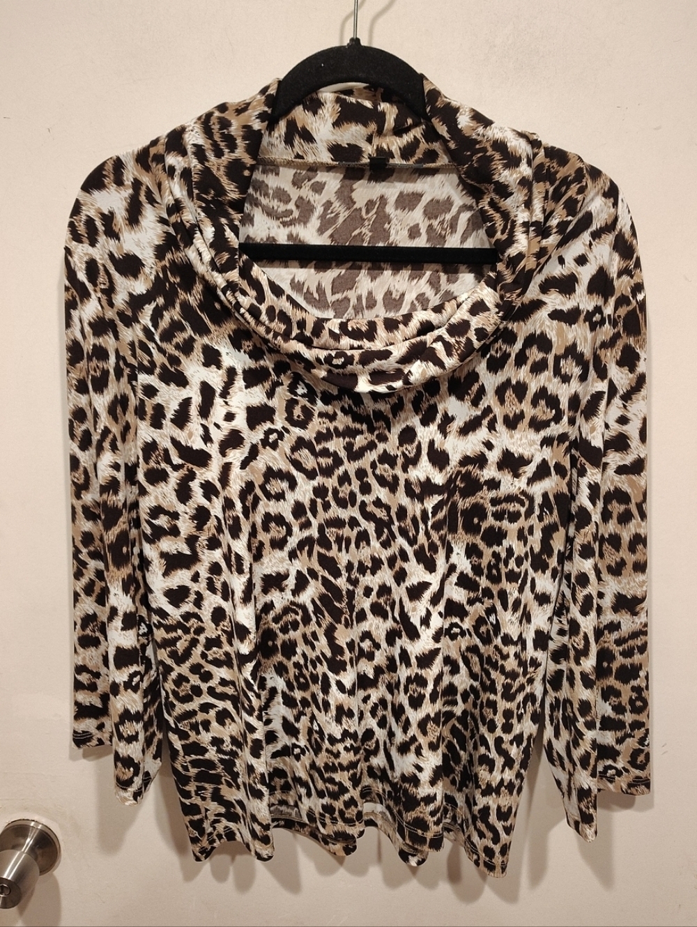 Preston & York Women's Slinky Leopard Print Cowl Neck Top Sz L Casual Career